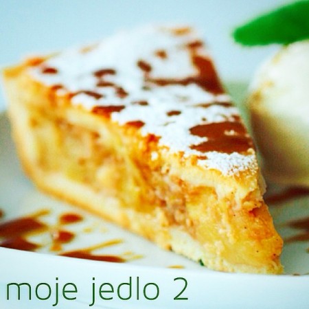 JablkovĂ˝ kolĂˇÄŤ
